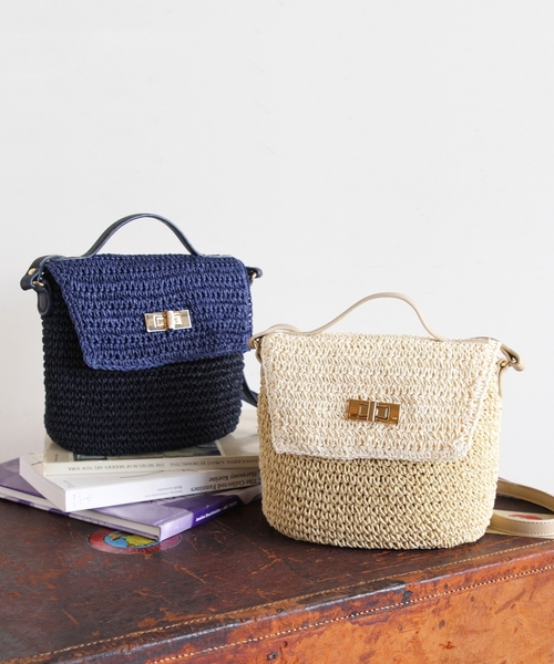 BEAUTY&YOUTH UNITED ARROWS（ビューティーアンドユースユナイテッドアローズ）の「BYSF∵2トーンフラップショルダー◆（ショルダーバッグ・レディース・ベージュ/ネイビー・FREE）」の13枚目の写真