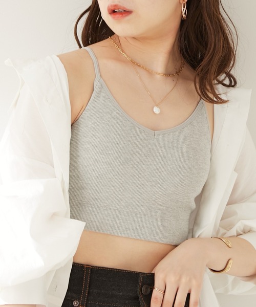 Chico(チコ)の「【WEB限定サイズあり】インナーリブパット付きキャミ(キャミソール・レディース・ブラック/グレー/オートミール・FREE/X-SMALL)」の3枚目の写真