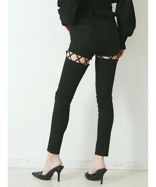 GYDA(ジェイダ)の「M/W BACKレースクロスデザインカラースキニーパンツ(その他パンツ・レディース・ブラック/ベージュ・SMALL/MEDIUM/X-SMALL)」の2枚目の写真