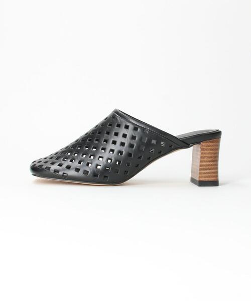 BEAUTY&YOUTH UNITED ARROWS(ビューティーアンドユースユナイテッドアローズ)の「BY カットワーク ミュール(サンダル・レディース・オフホワイト/ブラック・37h/36/36h/37)」の3枚目の写真