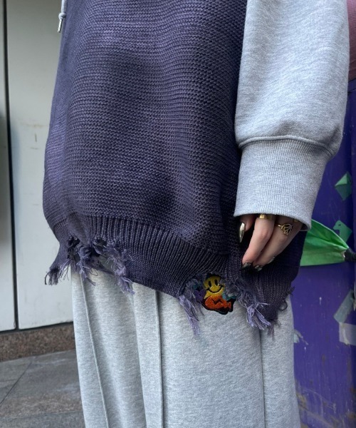 XU（エックスユー）の「【XU/エックスユー】spray washed knit vest/スプレー加工 Vネックニットベスト ダメージニットベスト ニットベスト（ベスト・メンズ・パープル/グレー・ONE SIZE）」の19枚目の写真