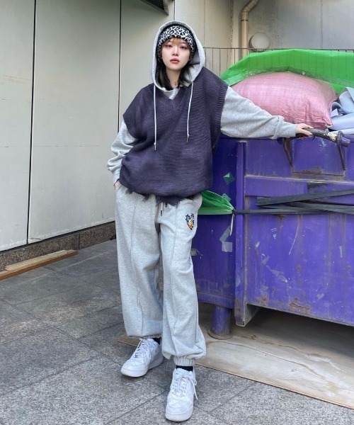 XU（エックスユー）の「【XU/エックスユー】spray washed knit vest/スプレー加工 Vネックニットベスト ダメージニットベスト ニットベスト（ベスト・メンズ・パープル/グレー・ONE SIZE）」の12枚目の写真