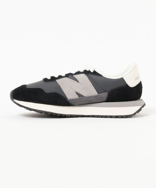 NEW BALANCE(ニューバランス)の「NEW BALANCE / MS237(スニーカー・レディース・ベージュ/ブラック・22.5cm/23.5cm/24.5cm/23.0cm/24.0cm)」の4枚目の写真