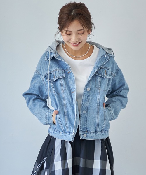 each（イーチ）の「フード付きデニムジャケット（デニムジャケット・レディース・サックスブルー・FREE）」の9枚目の写真