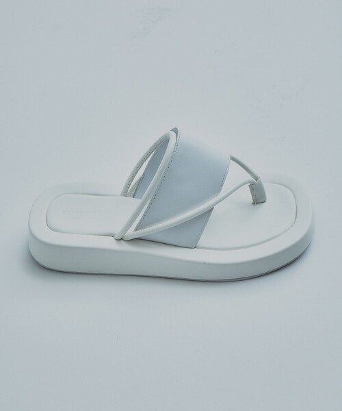 UNITED TOKYO（ユナイテッドトウキョウ）の「フラットフレームサンダル（サンダル・レディース・ホワイト/ブラック/その他2・23.5cm/24.5cm）」の11枚目の写真