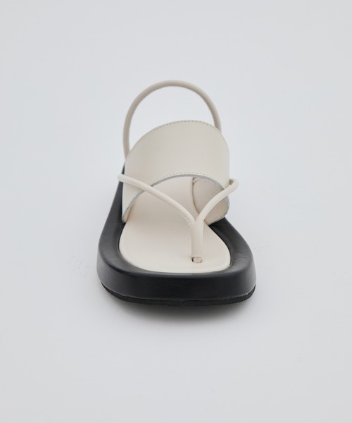 UNITED TOKYO（ユナイテッドトウキョウ）の「フラットフレームサンダル（サンダル・レディース・ホワイト/ブラック/その他2・23.5cm/24.5cm）」の14枚目の写真