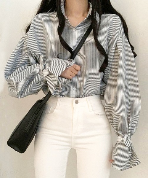 Dalfwin（ダールフィン）の「韓国ファッションオーバーサイズドルマンスリーブストライプシャツ（シャツ/ブラウス・レディース・ブルー/ブラック・FREE）」の5枚目の写真