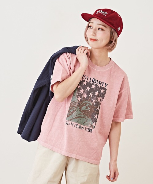 CUBE SUGAR(キューブシュガー)の「天竺カットソーピグメント染半袖グラフィックTシャツ(Tシャツ/カットソー・レディース・チャコールグレー/ベージュ/ピンク/ブルー・M)」の4枚目の写真