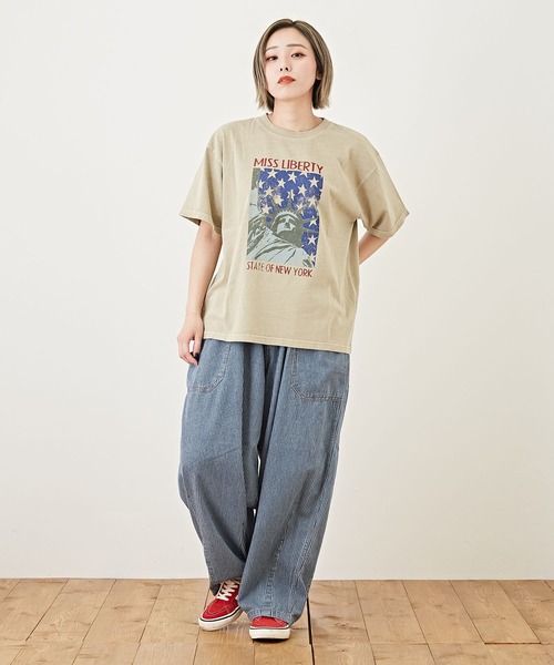 CUBE SUGAR(キューブシュガー)の「天竺カットソーピグメント染半袖グラフィックTシャツ(Tシャツ/カットソー・レディース・チャコールグレー/ベージュ/ピンク/ブルー・M)」の12枚目の写真