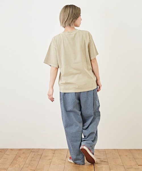 CUBE SUGAR(キューブシュガー)の「天竺カットソーピグメント染半袖グラフィックTシャツ(Tシャツ/カットソー・レディース・チャコールグレー/ベージュ/ピンク/ブルー・M)」の14枚目の写真