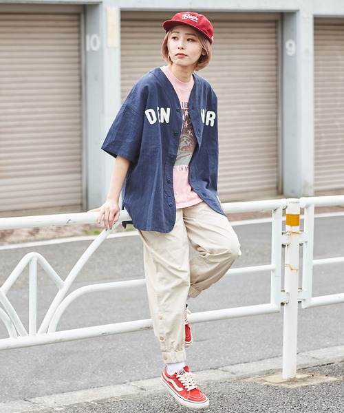 CUBE SUGAR(キューブシュガー)の「天竺カットソーピグメント染半袖グラフィックTシャツ(Tシャツ/カットソー・レディース・チャコールグレー/ベージュ/ピンク/ブルー・M)」の15枚目の写真