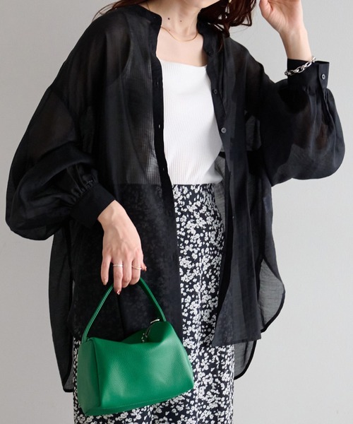 DISCOAT（ディスコート）の「シアーバンドカラーシャツ（シャツ/ブラウス・レディース・ブラック/オフホワイト/グリーン/ピンクベージュ・FREE）」の6枚目の写真