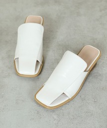 スクエアトゥフェイクウッドヒールサンダル