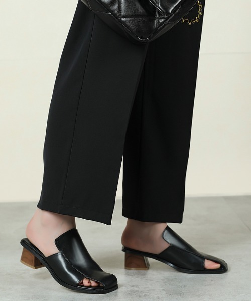 Futier land（フューティアランド）の「スクエアトゥフェイクウッドヒールサンダル（サンダル・レディース・ブラック/アイボリー・40/38/39/36/37）」の20枚目の写真