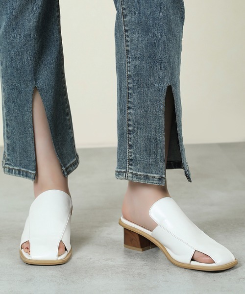 Futier land（フューティアランド）の「スクエアトゥフェイクウッドヒールサンダル（サンダル・レディース・ブラック/アイボリー・40/38/39/36/37）」の18枚目の写真