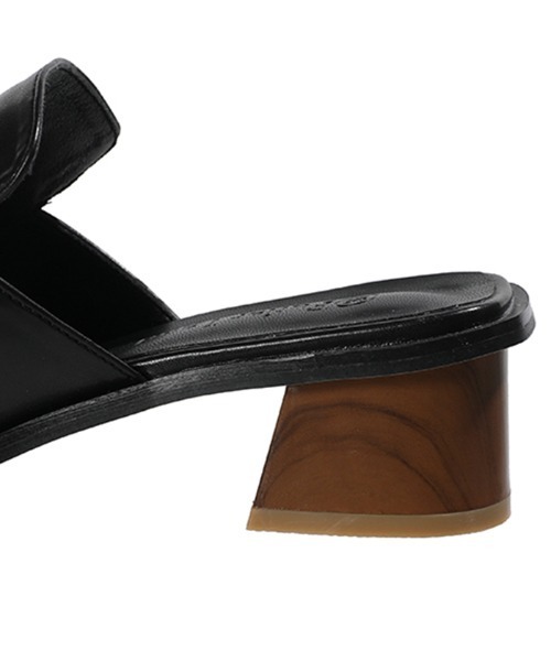 Futier land（フューティアランド）の「スクエアトゥフェイクウッドヒールサンダル（サンダル・レディース・ブラック/アイボリー・40/38/39/36/37）」の15枚目の写真