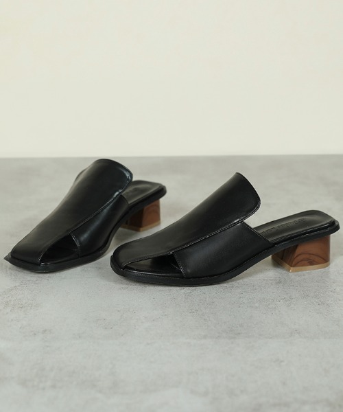 Futier land（フューティアランド）の「スクエアトゥフェイクウッドヒールサンダル（サンダル・レディース・ブラック/アイボリー・40/38/39/36/37）」の16枚目の写真