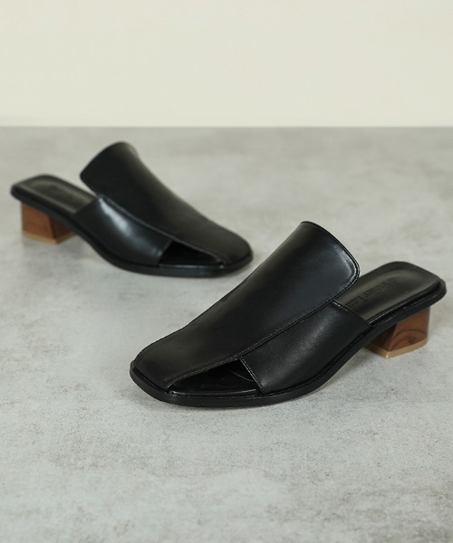 Futier land（フューティアランド）の「スクエアトゥフェイクウッドヒールサンダル（サンダル・レディース・ブラック/アイボリー・40/38/39/36/37）」の3枚目の写真