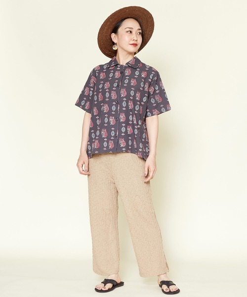 チャイハネ（チャイハネ）の「【チャイハネ】ブロックプリント梟柄シャツ（シャツ/ブラウス・レディース・ブラック/ベージュ/マスタード・FREE）」の5枚目の写真