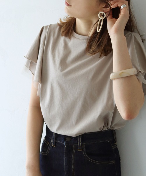 HER CLOSET（ハークローゼット）の「【shemoshelly】チュールフレア袖フレンチトップス（Tシャツ/カットソー・レディース・チャコールグレー/ブラック/オフホワイト/グレイッシュベージュ・M）」の12枚目の写真