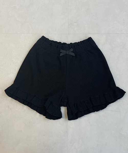 Lycee mine（リセマイン）の「フリルフリルショートパンツ（スウェットパンツ・キッズ・ベージュ/カーキ/ピンク/ミント/チャコール/ブラック/ラベンダー・110cm/100cm/120cm/130cm/140cm）」の2枚目の写真