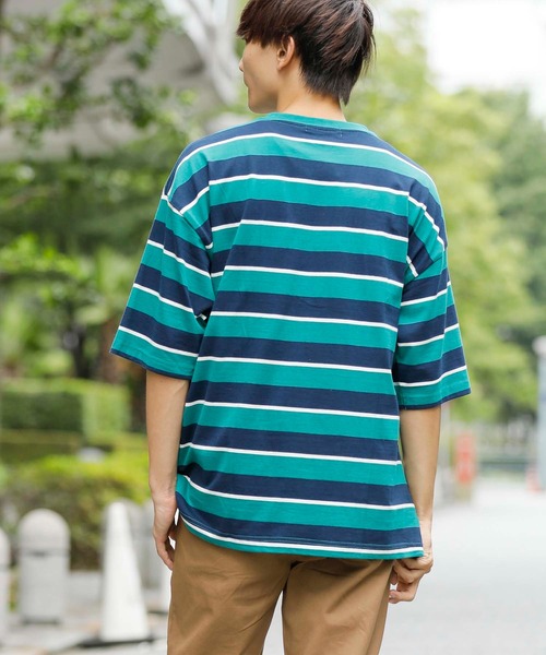 Beno(ビーノ)の「レトロボーダー オーバーサイズ アーチロゴ刺繍 Tシャツ(Tシャツ/カットソー・メンズ・グリーン系その他/ブルー系その他/グリーン系その他2/ブルー系その他2・M/L)」の6枚目の写真