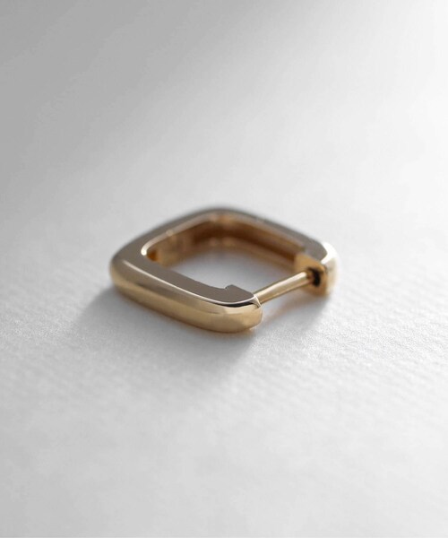 COCOSHNIK(ココシュニック)の「K10スクエア中折れ フープピアス(ピアス(両耳用)・レディース・ホワイト系その他7・00)」の3枚目の写真