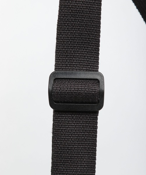 niko and...(ニコアンド)の「オリジナルニコロゴ刺繍サコッシュバッグ【ニコロゴトート】(ショルダーバッグ・レディース・ブラック/オフホワイト/セージグリーン・0)」の20枚目の写真