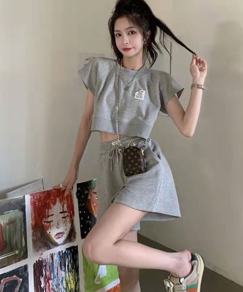 meJane（ミージェーン）の「ミニ裏毛ドロストTシャツ+ハーフパンツ 2点セット【ZOZOTOWN限定】（セットアップ・レディース・グレー・FREE）」の3枚目の写真