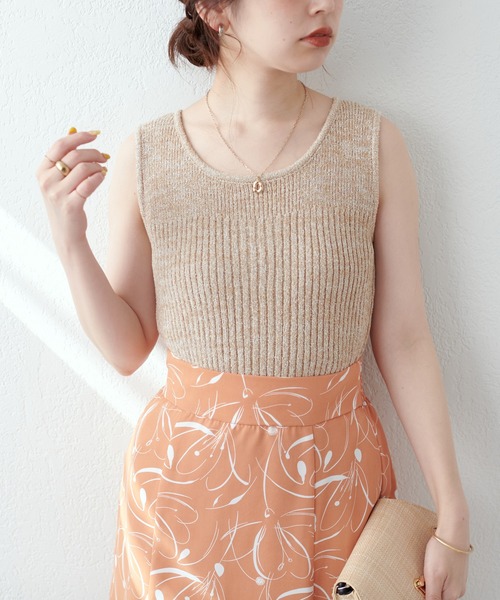 natural couture（ナチュラルクチュール）の「杢もくメランジニットタンク（タンクトップ・レディース・オフホワイト/ブラック/ベージュ/グリーン/ピンク・FREE）」の4枚目の写真