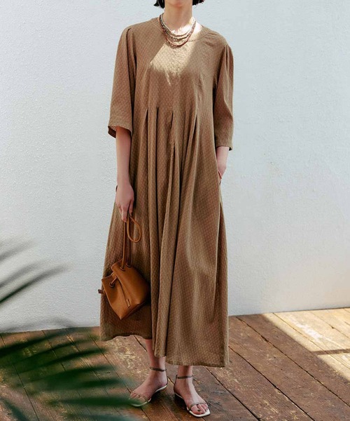 IEDIT（イディット）の「ＩＥＤＩＴ　Ｍａｄｅ　ｉｎ　Ｉｎｄｉａ　ハンドメイドビーズの繊細ネックレス（ネックレス・レディース・ホワイト系その他/オレンジ系その他/ブルー系その他・ONE SIZE）」の5枚目の写真