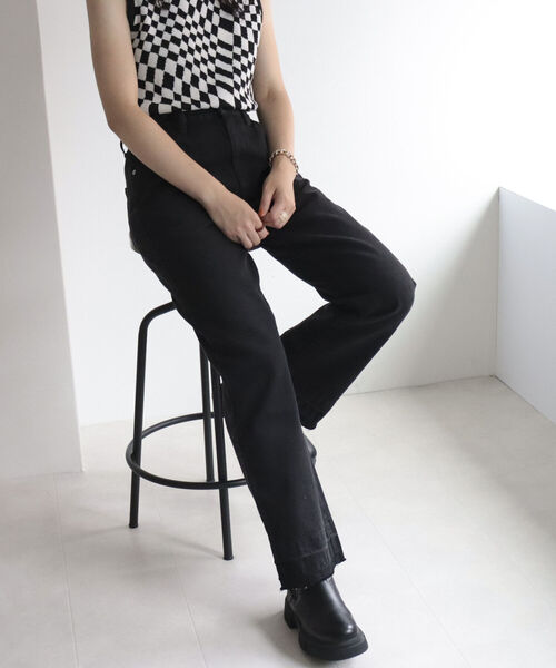 fredy repit（フレディレピ）の「デニムストレートパンツ（デニムパンツ・レディース・ブルー/ライトパープル/チャコールグレー・36/38）」の2枚目の写真