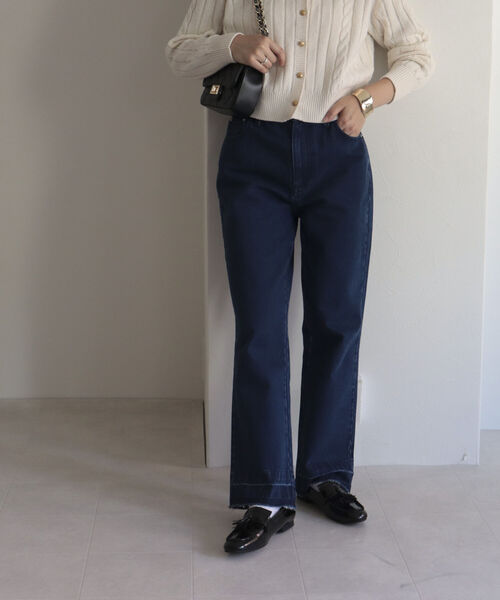 fredy repit（フレディレピ）の「デニムストレートパンツ（デニムパンツ・レディース・ブルー/ライトパープル/チャコールグレー・36/38）」の12枚目の写真