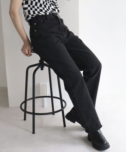 fredy repit（フレディレピ）の「デニムストレートパンツ（デニムパンツ・レディース・ブルー/ライトパープル/チャコールグレー・36/38）」の16枚目の写真