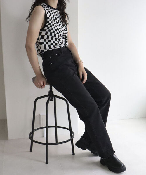 fredy repit（フレディレピ）の「デニムストレートパンツ（デニムパンツ・レディース・ブルー/ライトパープル/チャコールグレー・36/38）」の17枚目の写真