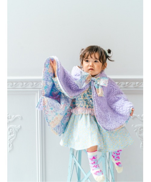 fafa(フェフェ)の「LIOV | ポンチョ(その他アウター・キッズ・ラベンダー/ピンク・SMALL/MEDIUM)」の1枚目の写真