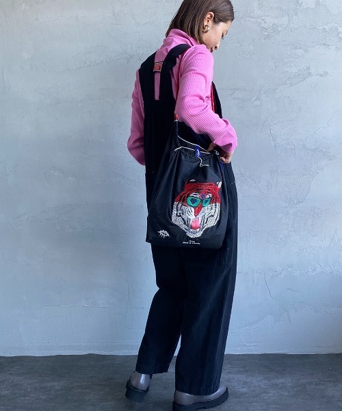 Ball&Chain（ボールアンドチェーン）の「[BALL&CHAIN/ボールアンドチェーン] MULGA TORA 刺繍デザインナイロントートバッグ（トートバッグ・レディース・ブラック・M）」の12枚目の写真