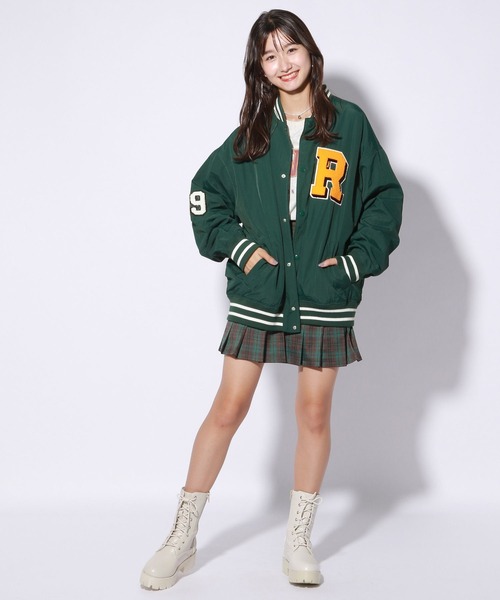 repipi armario(レピピ アルマリオ)の「ワッペンナイロンスタジャン(スタジャン・キッズ・ネイビー/グリーン・SMALL/MEDIUM/LARGE)」の3枚目の写真
