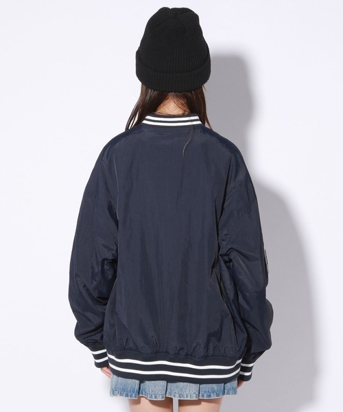 repipi armario(レピピ アルマリオ)の「ワッペンナイロンスタジャン(スタジャン・キッズ・ネイビー/グリーン・SMALL/MEDIUM/LARGE)」の7枚目の写真