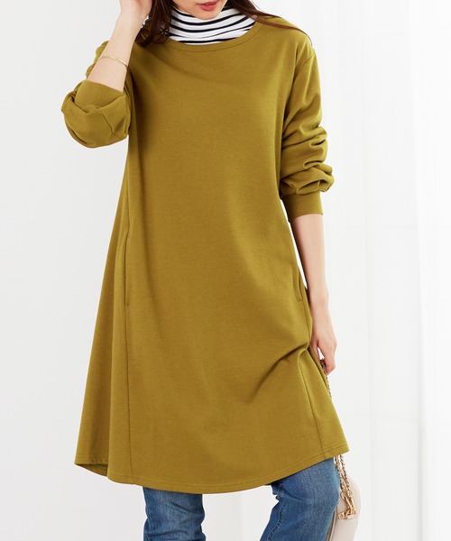 BELLUNA PLUS（ベルーナ）の「吸湿発熱ポンチ素材チュニックワンピース（ワンピース・レディース・ターコイズブルー/キャメル/ワイン/チャコール/マスタード/ブルー/イエロー系/ターコイズブルー系/ワイン系/ブラック系その他/オレンジ・LARGE/X-LARGE/MEDIUM）」の8枚目の写真