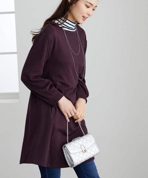 BELLUNA PLUS（ベルーナ）の「吸湿発熱ポンチ素材チュニックワンピース（ワンピース・レディース・ターコイズブルー/キャメル/ワイン/チャコール/マスタード/ブルー/イエロー系/ターコイズブルー系/ワイン系/ブラック系その他/オレンジ・LARGE/X-LARGE/MEDIUM）」の18枚目の写真