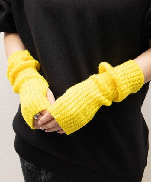 ALTROSE（アルトローズ）の「アームウォーマー [ネオンカラーリブ