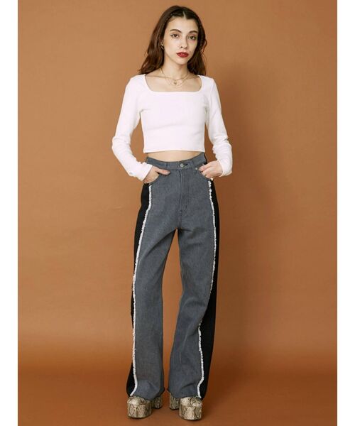 EVRIS（エヴリス）の「リメイクワイドデニムパンツ（デニムパンツ・レディース・ブラック/ライトブルー・MEDIUM/SMALL）」の3枚目の写真