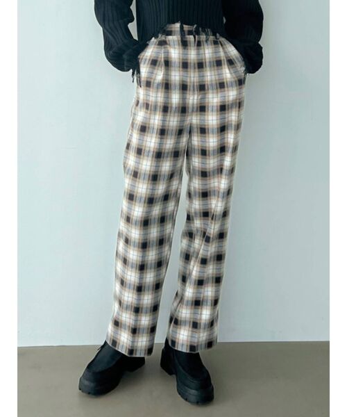 EMODA(エモダ)の「ルーズスラックスパンツ(スラックス・レディース・ブラック/ピンク/その他・SMALL/MEDIUM)」の3枚目の写真