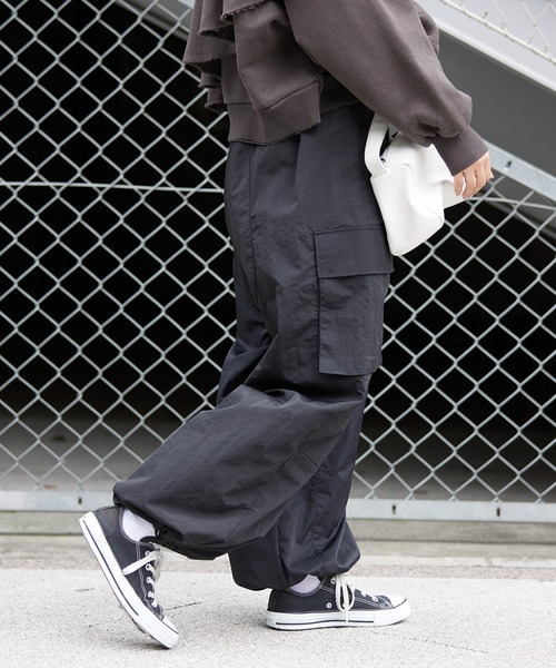 etsinta（エシンタ）の「【etsinta/エシンタ】ナイロンパラシュートパンツ（その他パンツ・レディース・ブラック/オフホワイト/カーキ・ONE SIZE）」の17枚目の写真