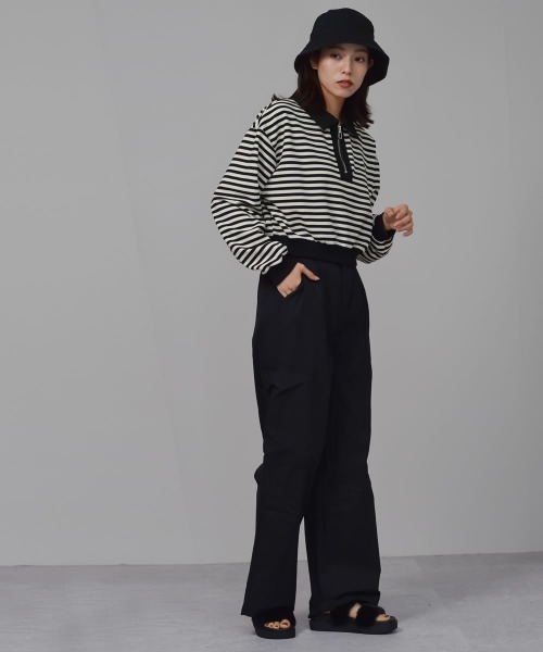 Auntie Rosa(アンティローザ)の「【Shoowtime】ワイド カーゴ パンツ wide cargo pants(カーゴパンツ・レディース・ブラック/チャコールグレー・SMALL/LARGE/MEDIUM)」の9枚目の写真
