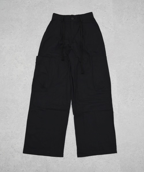 Auntie Rosa(アンティローザ)の「【Shoowtime】ワイド カーゴ パンツ wide cargo pants(カーゴパンツ・レディース・ブラック/チャコールグレー・SMALL/LARGE/MEDIUM)」の17枚目の写真