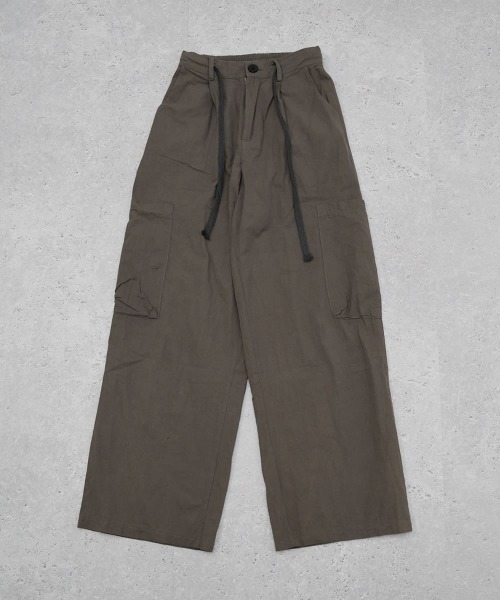 Auntie Rosa(アンティローザ)の「【Shoowtime】ワイド カーゴ パンツ wide cargo pants(カーゴパンツ・レディース・ブラック/チャコールグレー・SMALL/LARGE/MEDIUM)」の19枚目の写真