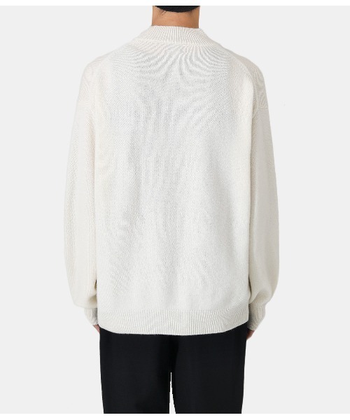 GOLD（ゴールド）の「東洋エンタープライズ GOLD / ゴールド：PURE CASHMERE MOCK NECK PULLOVER KNIT：22B-GL90221[MUS]（ニット/セーター・メンズ・オフホワイト/ブラック/ネイビー・M）」の5枚目の写真