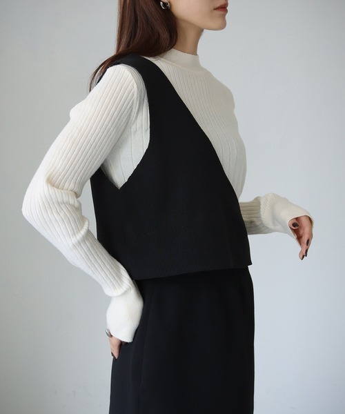 cheriella（シェリエラ）の「【cheriella】WEB限定ワンショルダーダンボールニットベスト（ベスト・レディース・ブラック・M）」の4枚目の写真
